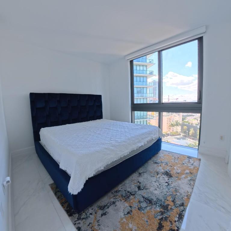650 NE 32nd #1601, Miami FL 33137