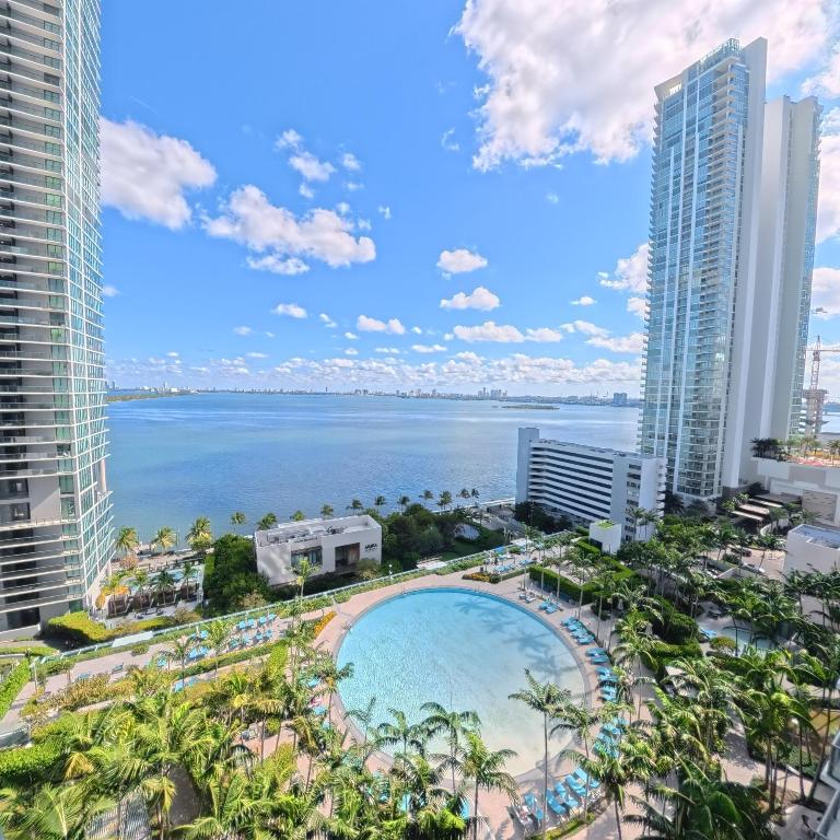 650 NE 32nd #1601, Miami FL 33137