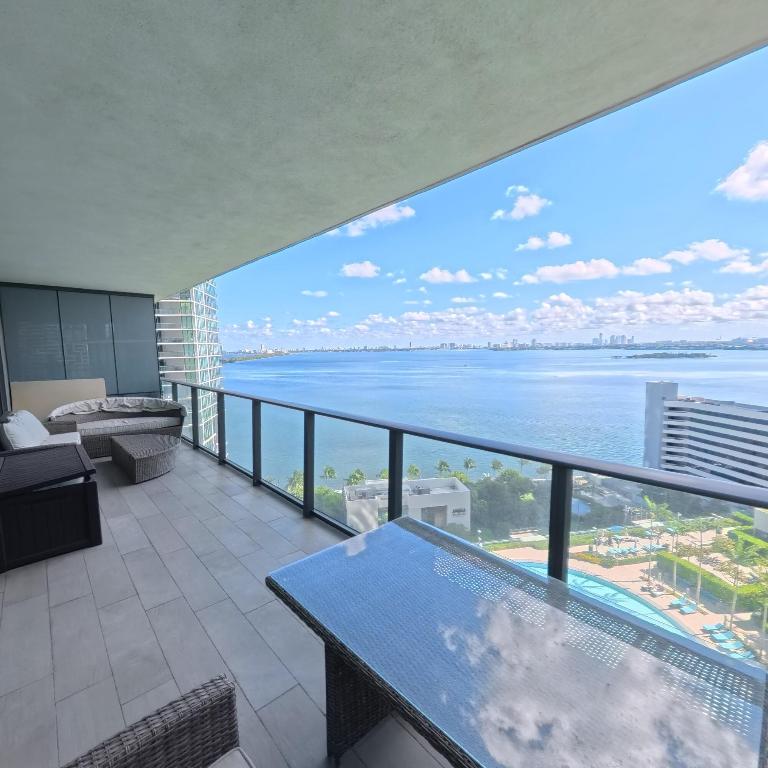 650 NE 32nd #1601, Miami FL 33137