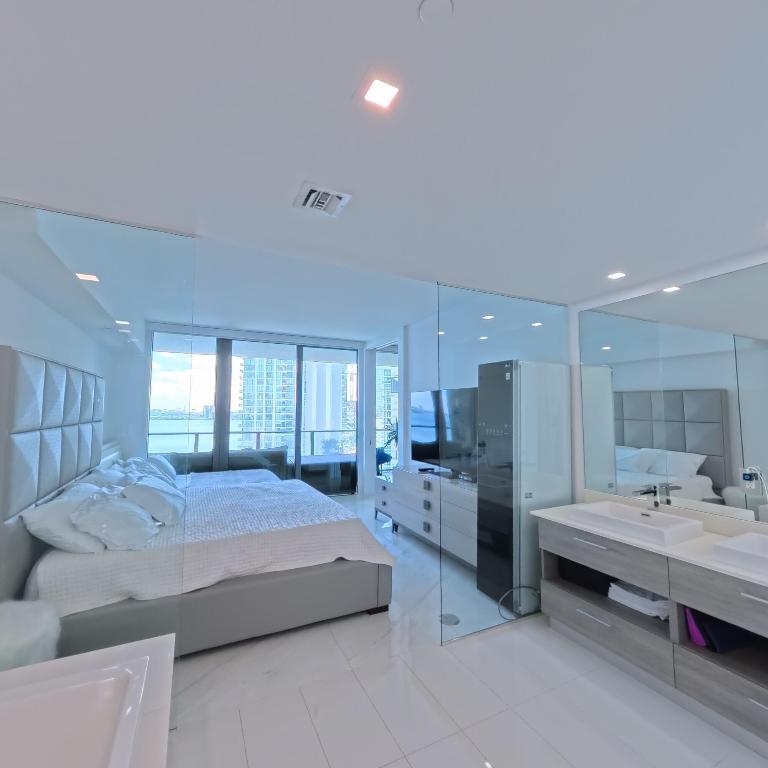 650 NE 32nd #1601, Miami FL 33137