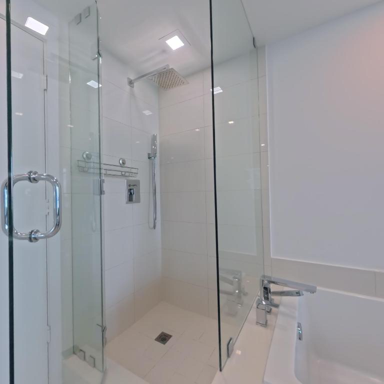 650 NE 32nd #1601, Miami FL 33137