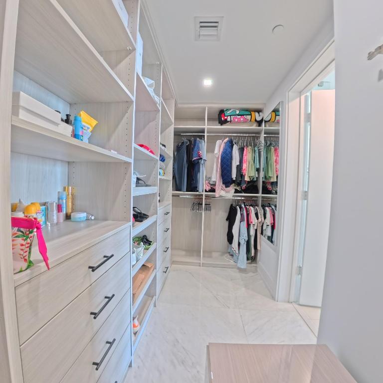 650 NE 32nd #1601, Miami FL 33137