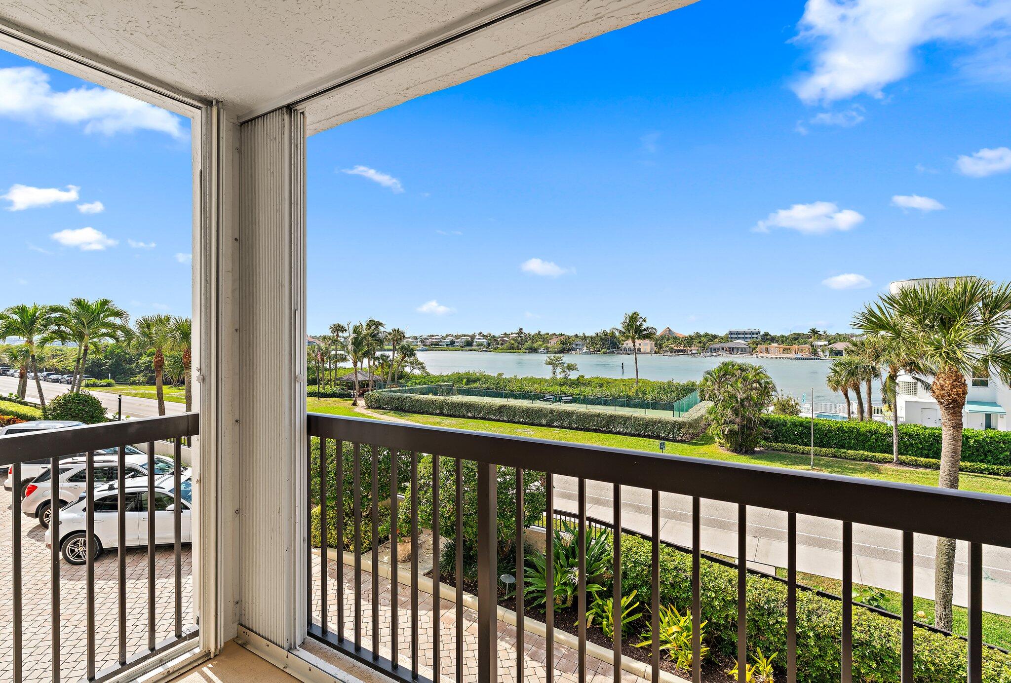 19670 Beach #B303, Jupiter FL 33469