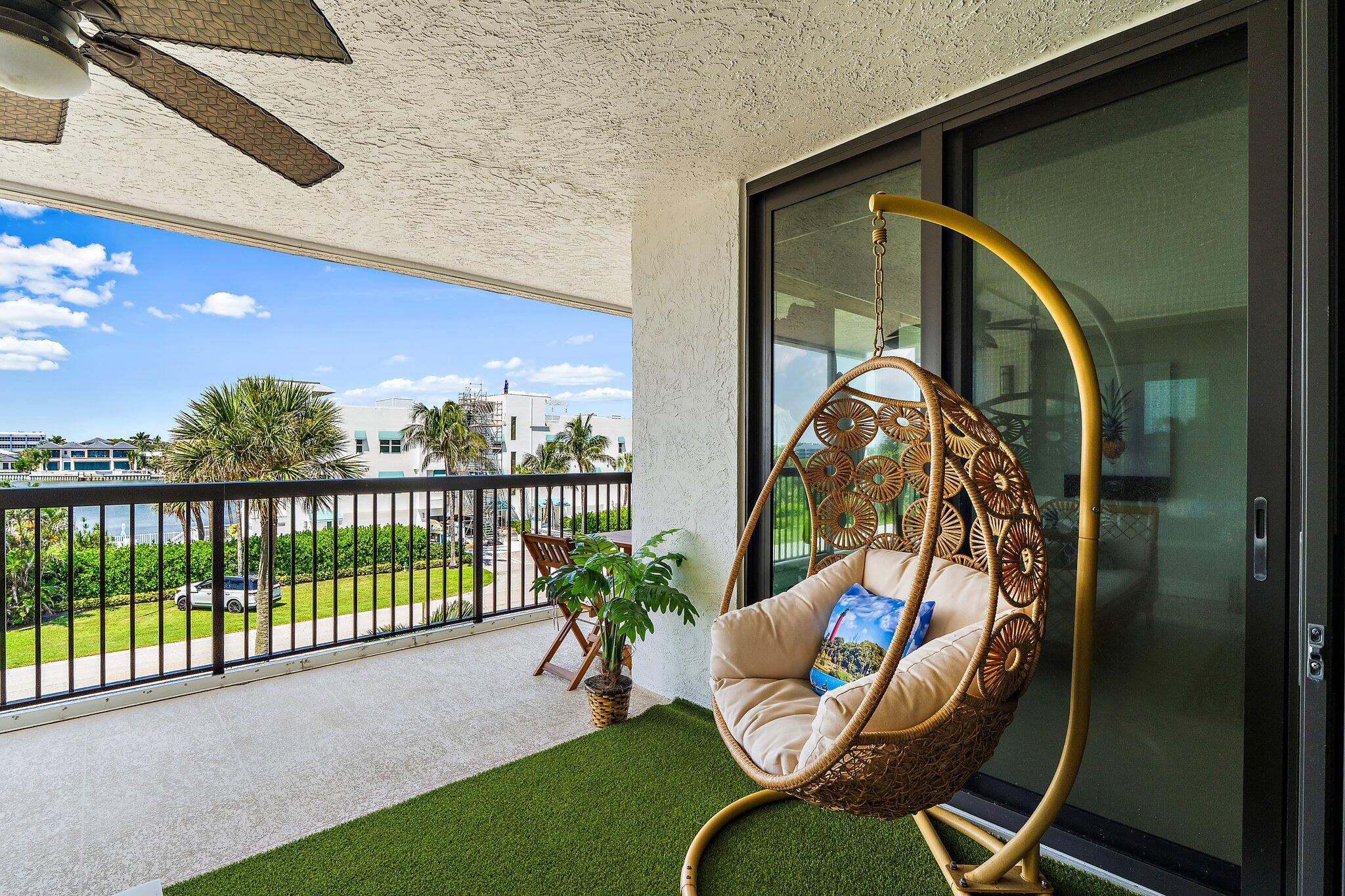 19670 Beach #B303, Jupiter FL 33469
