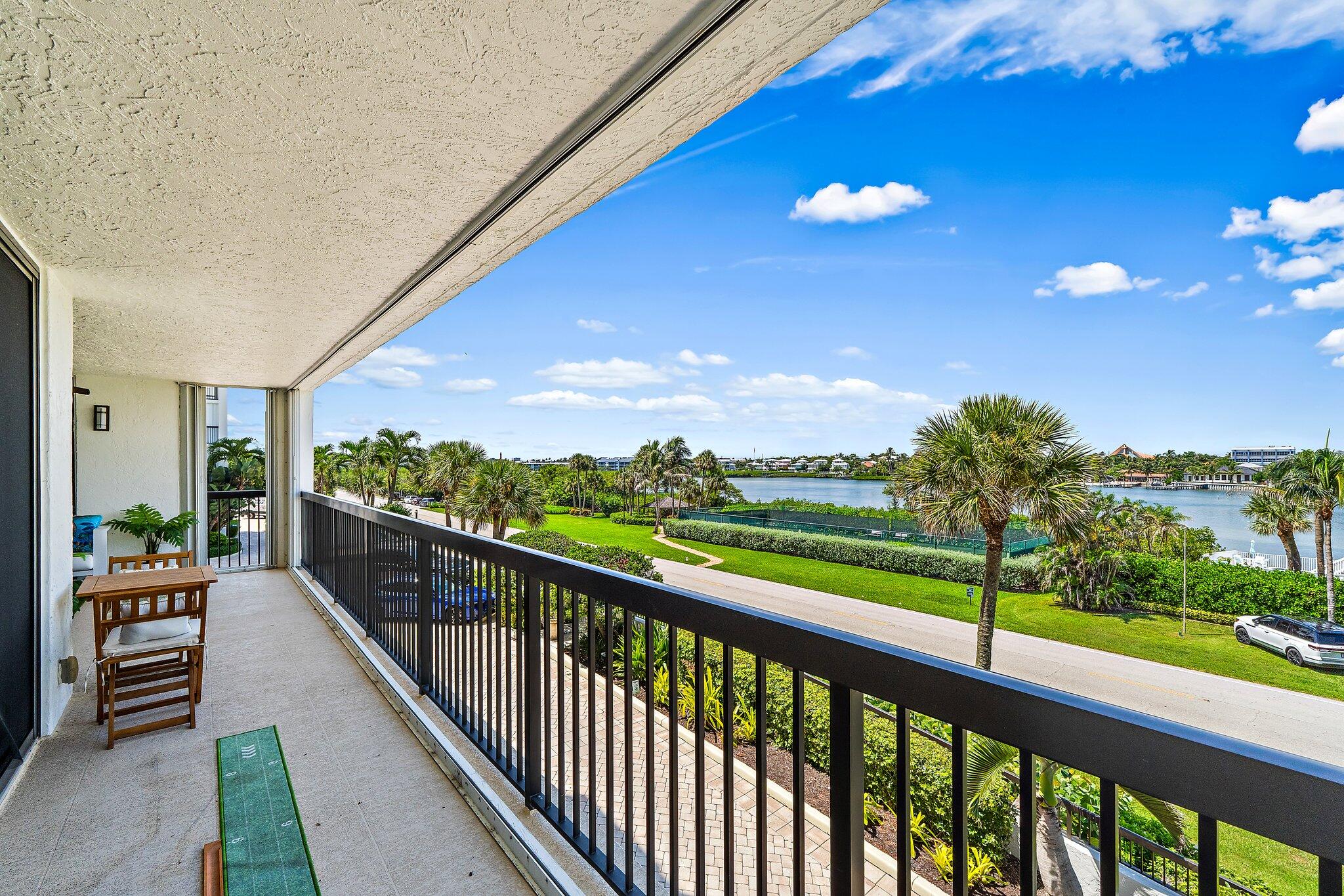 19670 Beach #B303, Jupiter FL 33469