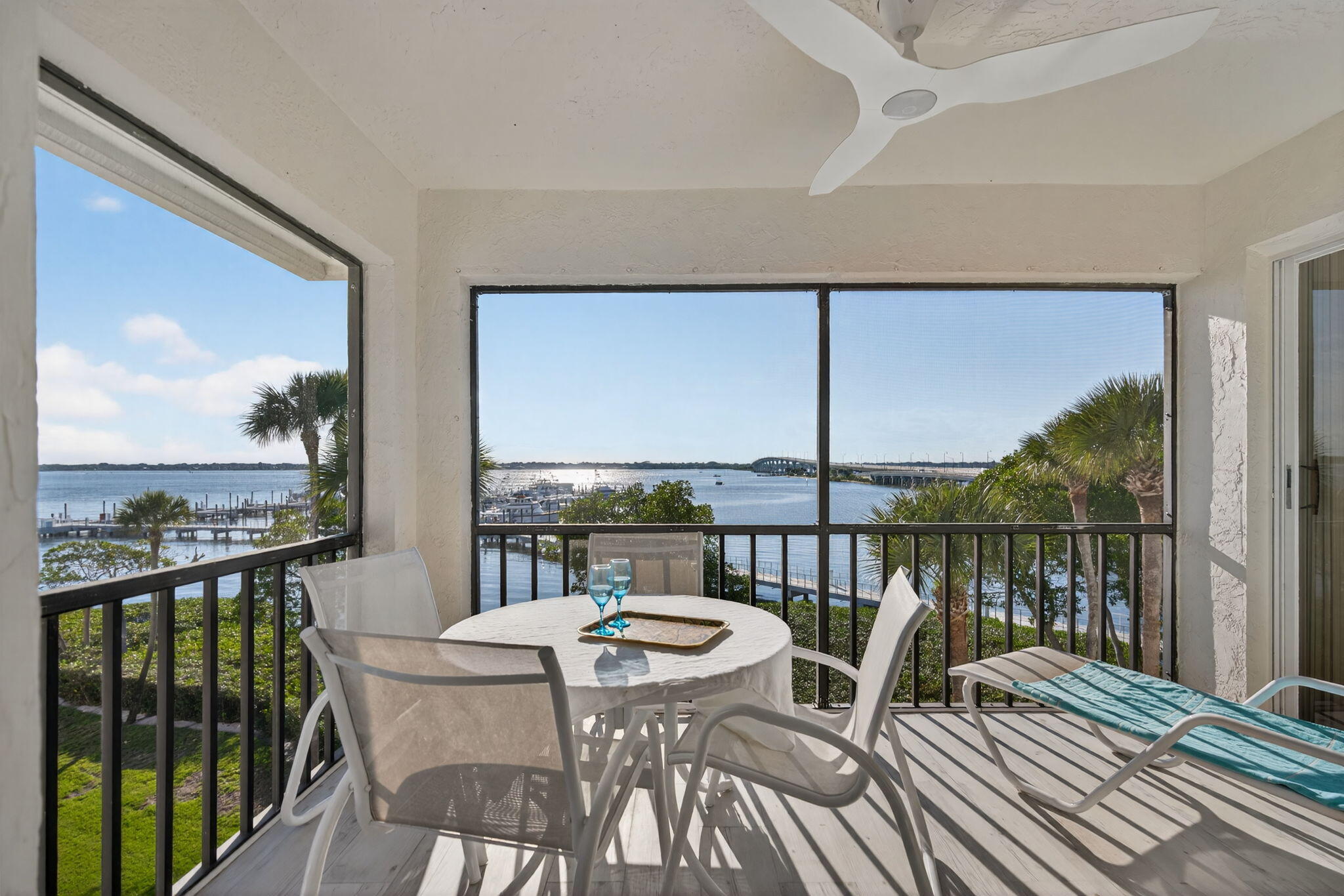 390 NE Edgewater #403, Stuart FL 34996