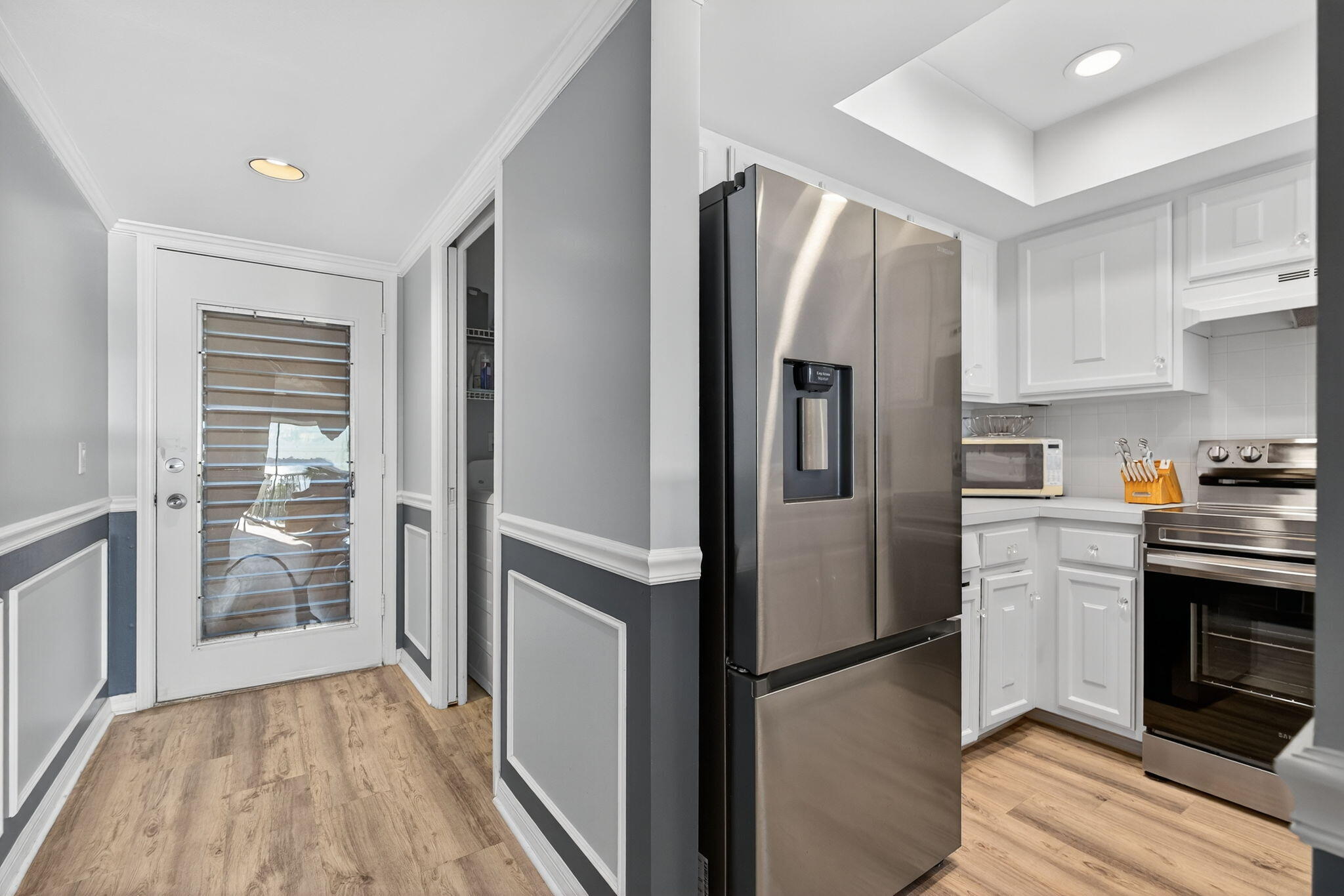 390 NE Edgewater #403, Stuart FL 34996