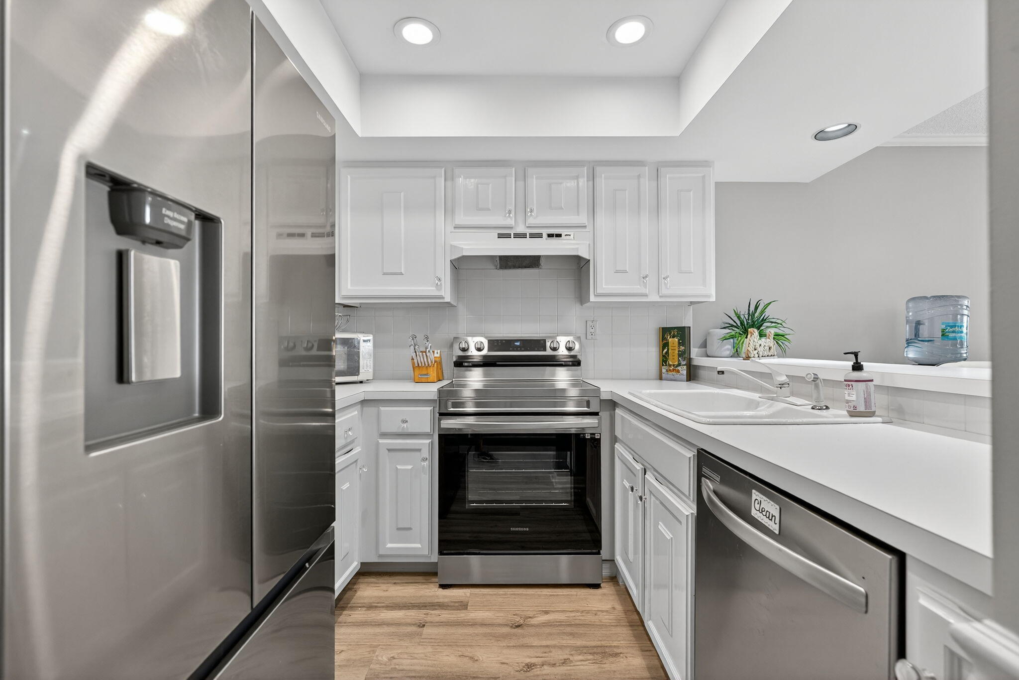 390 NE Edgewater #403, Stuart FL 34996