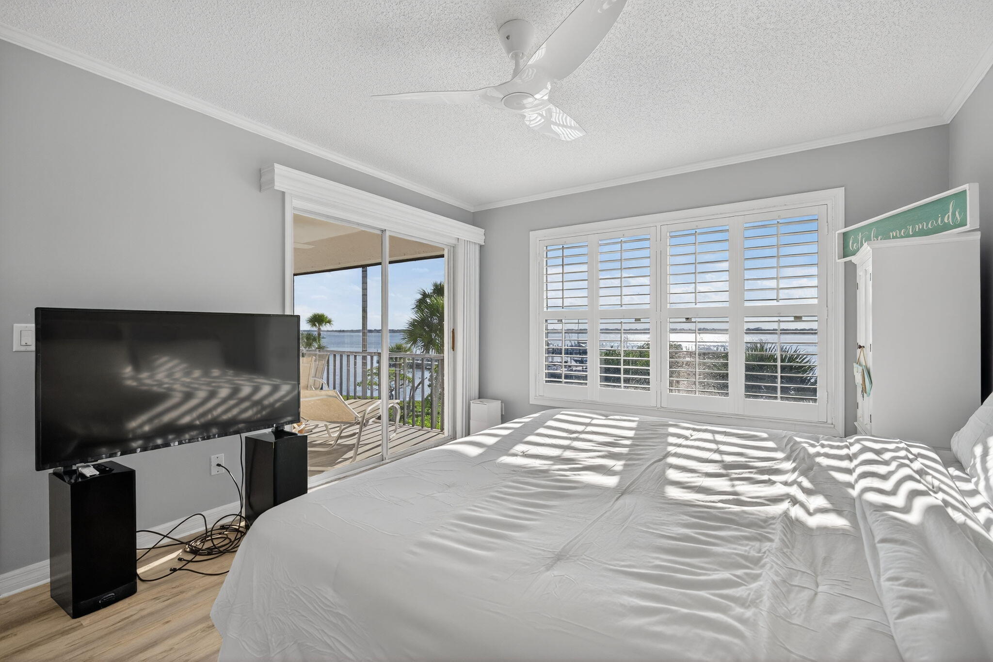 390 NE Edgewater #403, Stuart FL 34996
