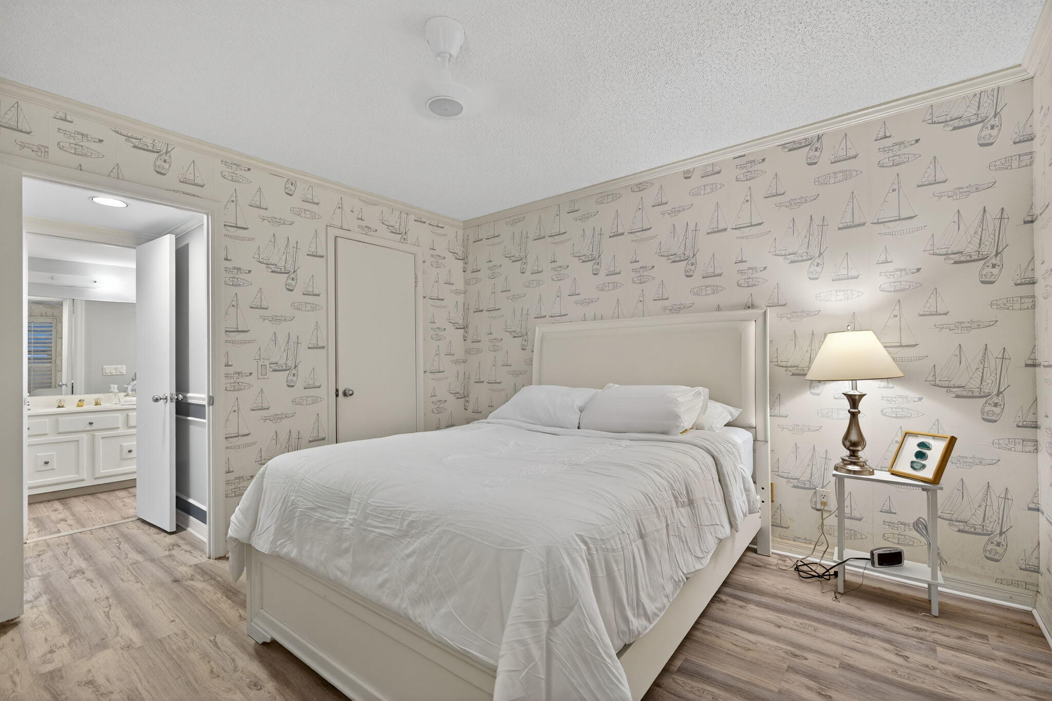 390 NE Edgewater #403, Stuart FL 34996