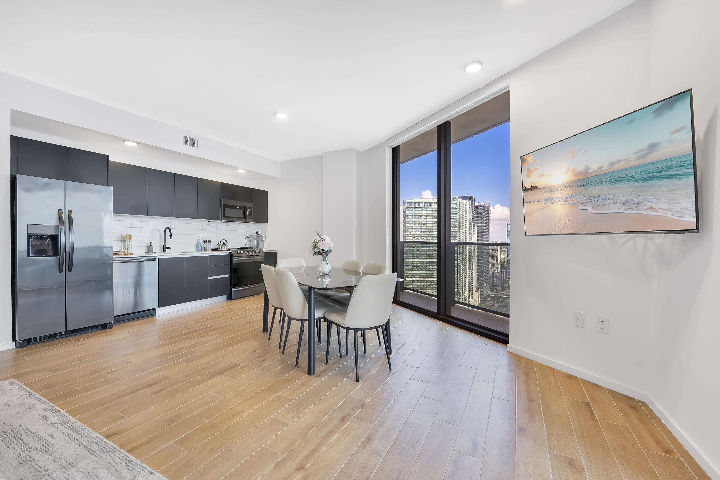 398 NE 5th #3709, Miami FL 33132