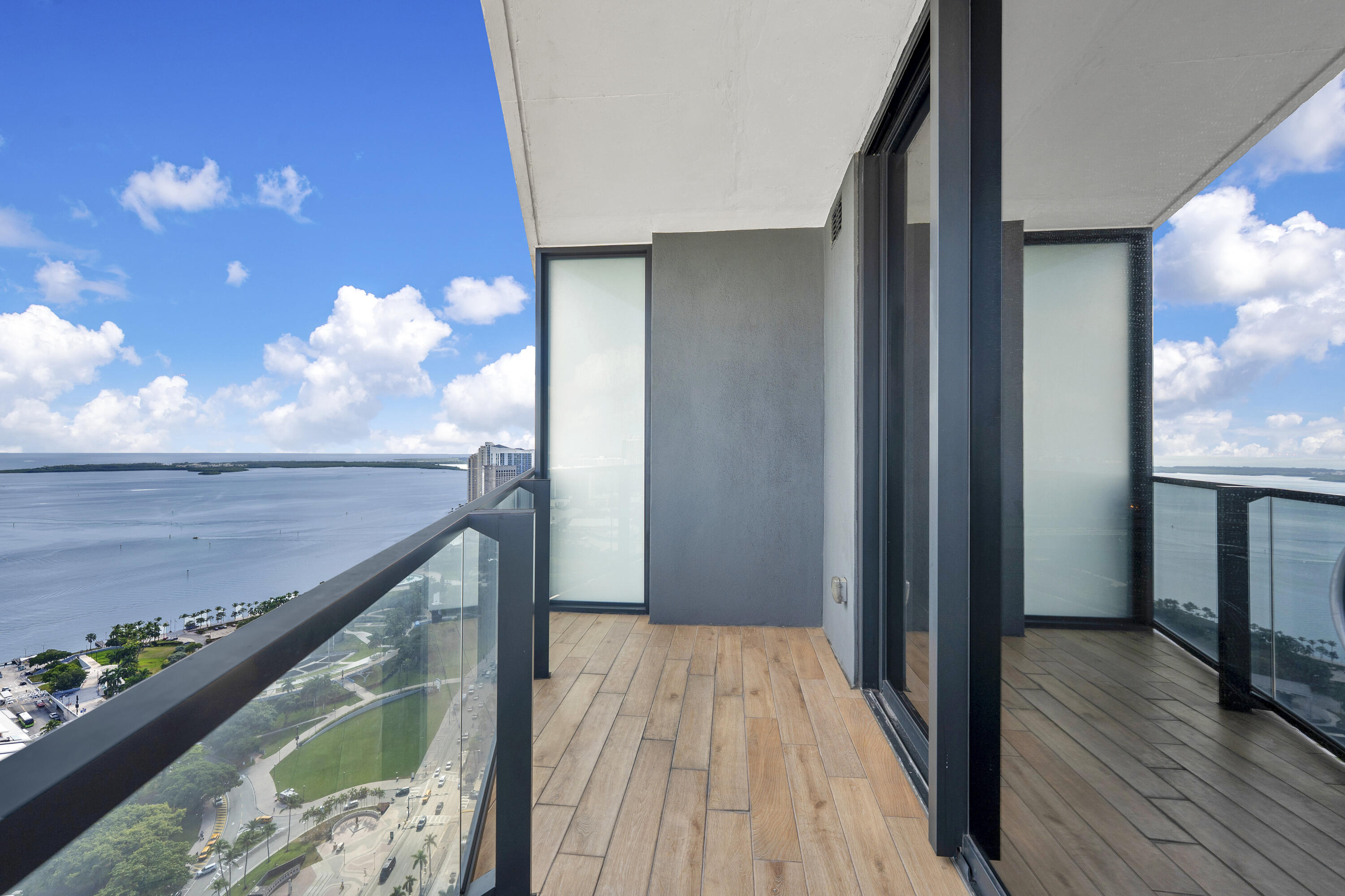 398 NE 5th #3709, Miami FL 33132