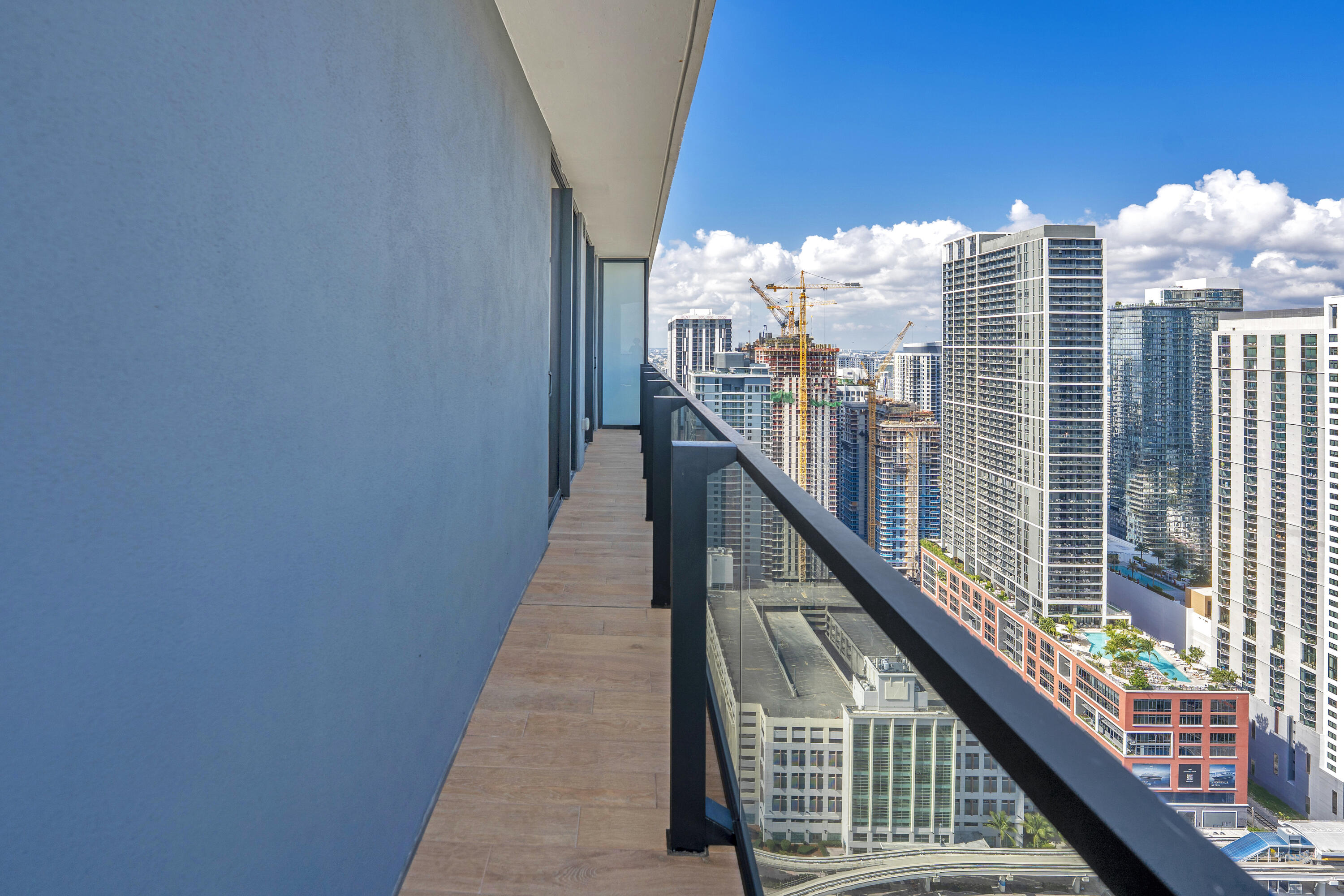 398 NE 5th #3709, Miami FL 33132