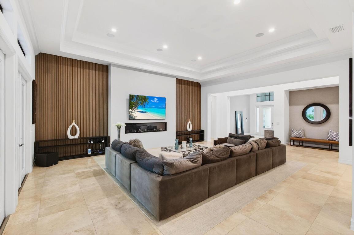 17662 Cadena, Boca Raton FL 33496