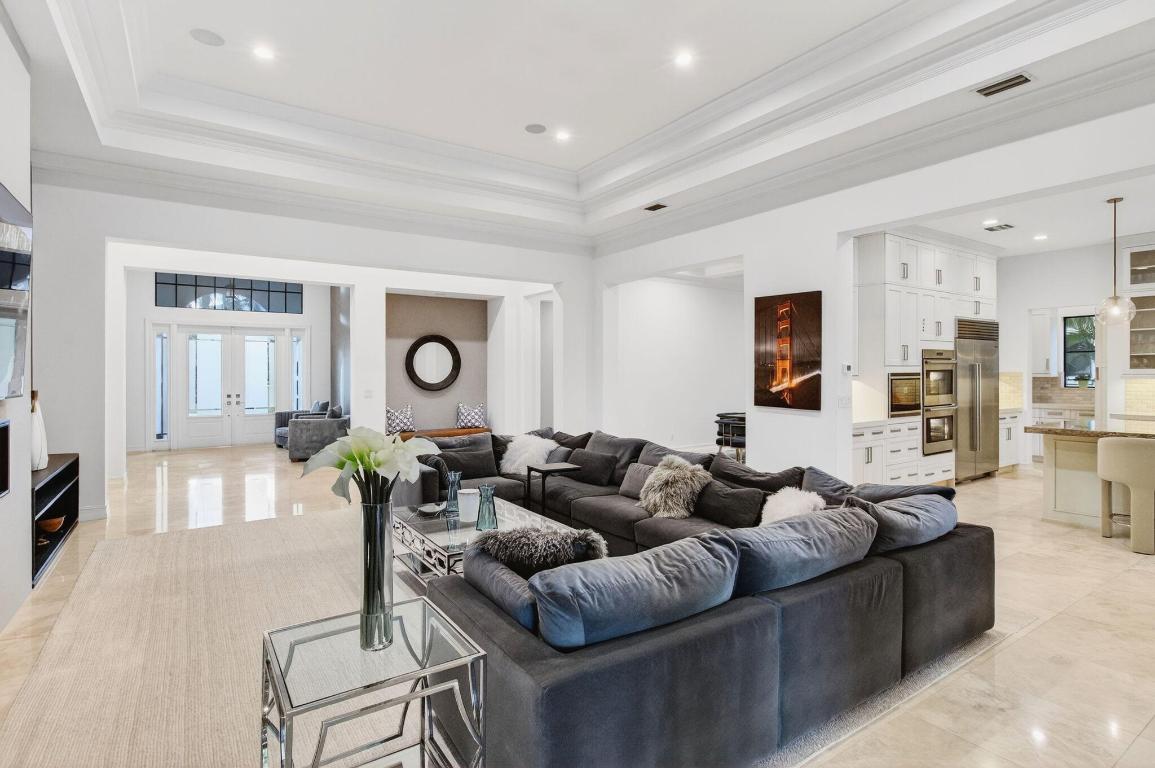 17662 Cadena, Boca Raton FL 33496