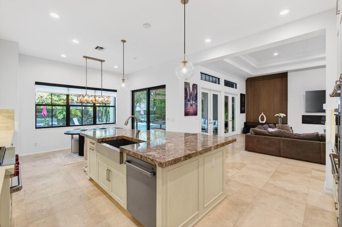 17662 Cadena, Boca Raton FL 33496