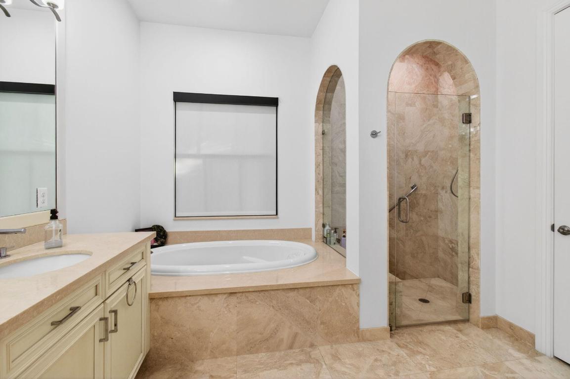 17662 Cadena, Boca Raton FL 33496