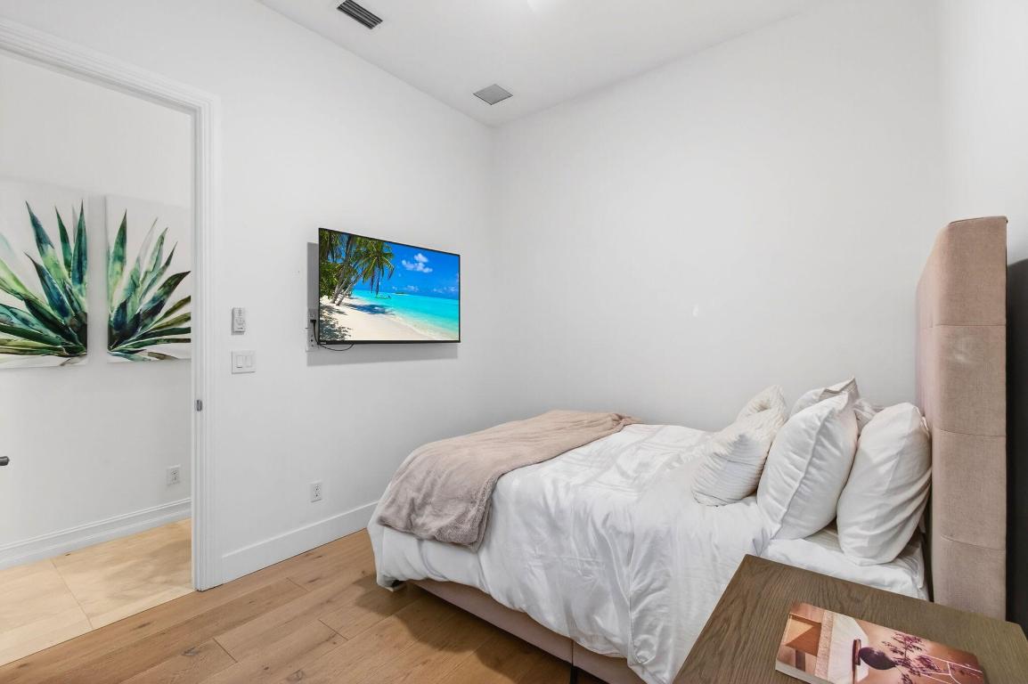 17662 Cadena, Boca Raton FL 33496