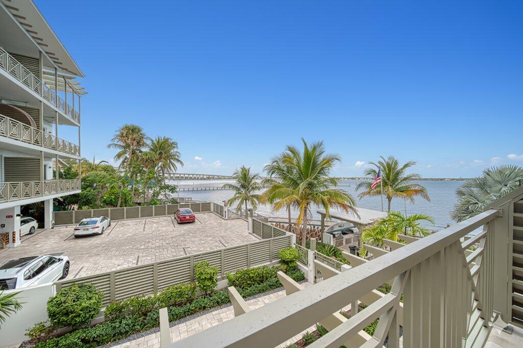 41 SW Seminole #205, Stuart FL 34994