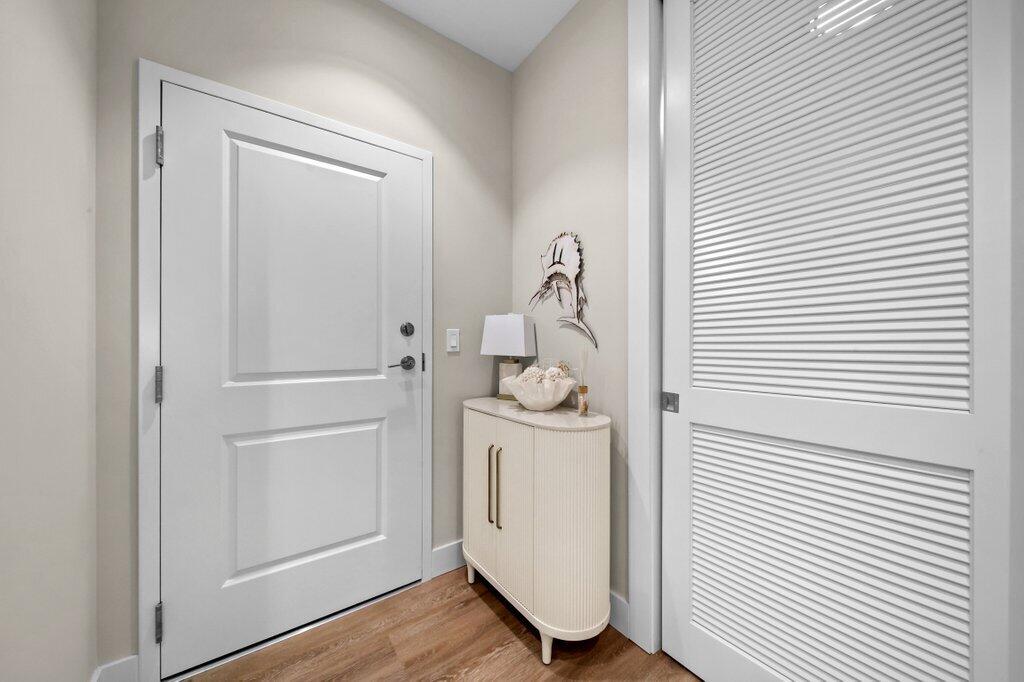 41 SW Seminole #205, Stuart FL 34994