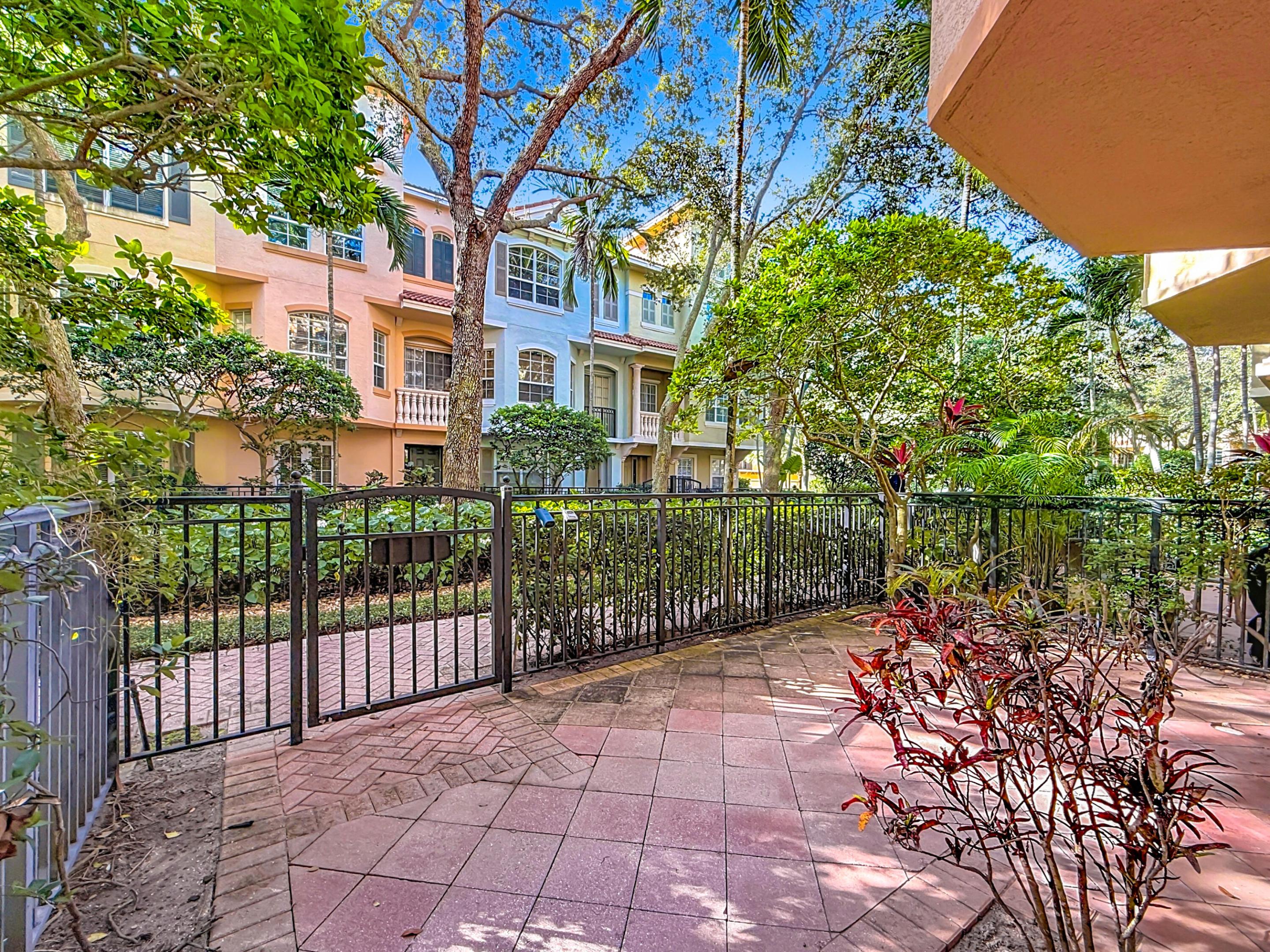 2724 Ravella, Palm Beach Gardens FL 33410