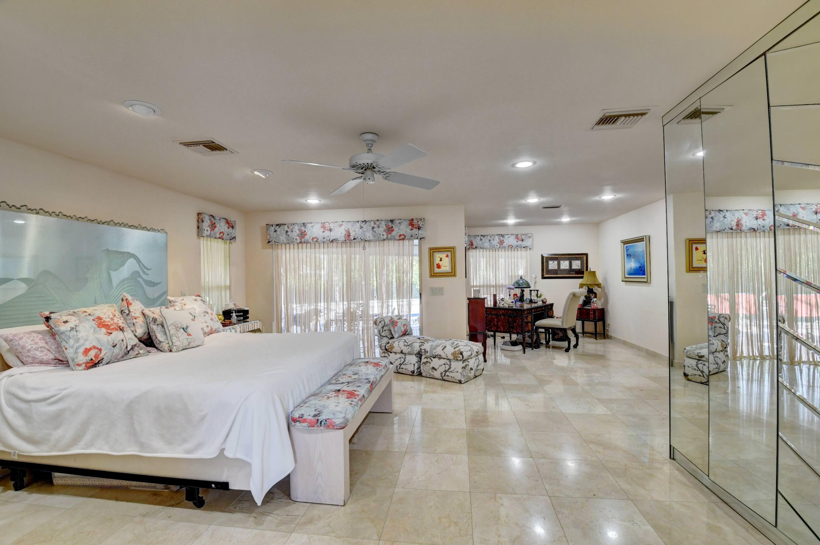 56 Northwoods, Boynton Beach FL 33436