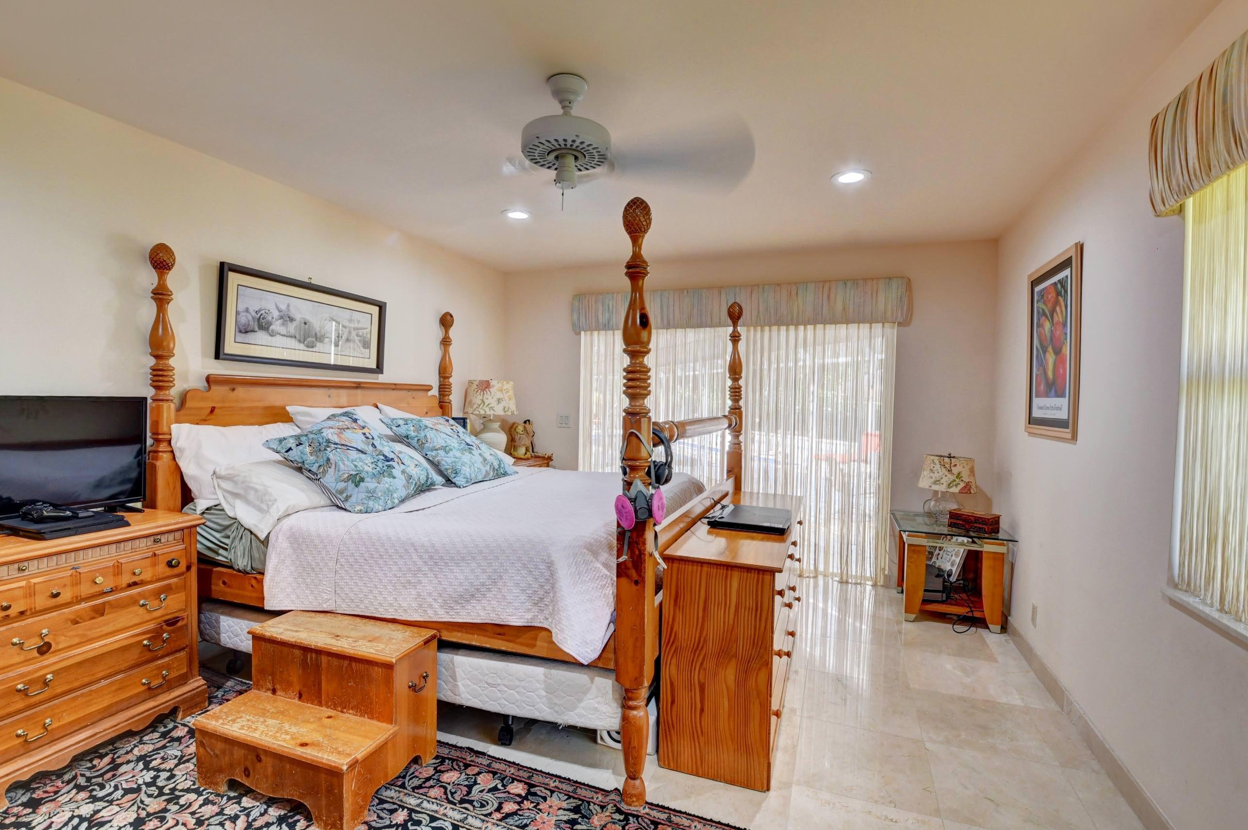 56 Northwoods, Boynton Beach FL 33436
