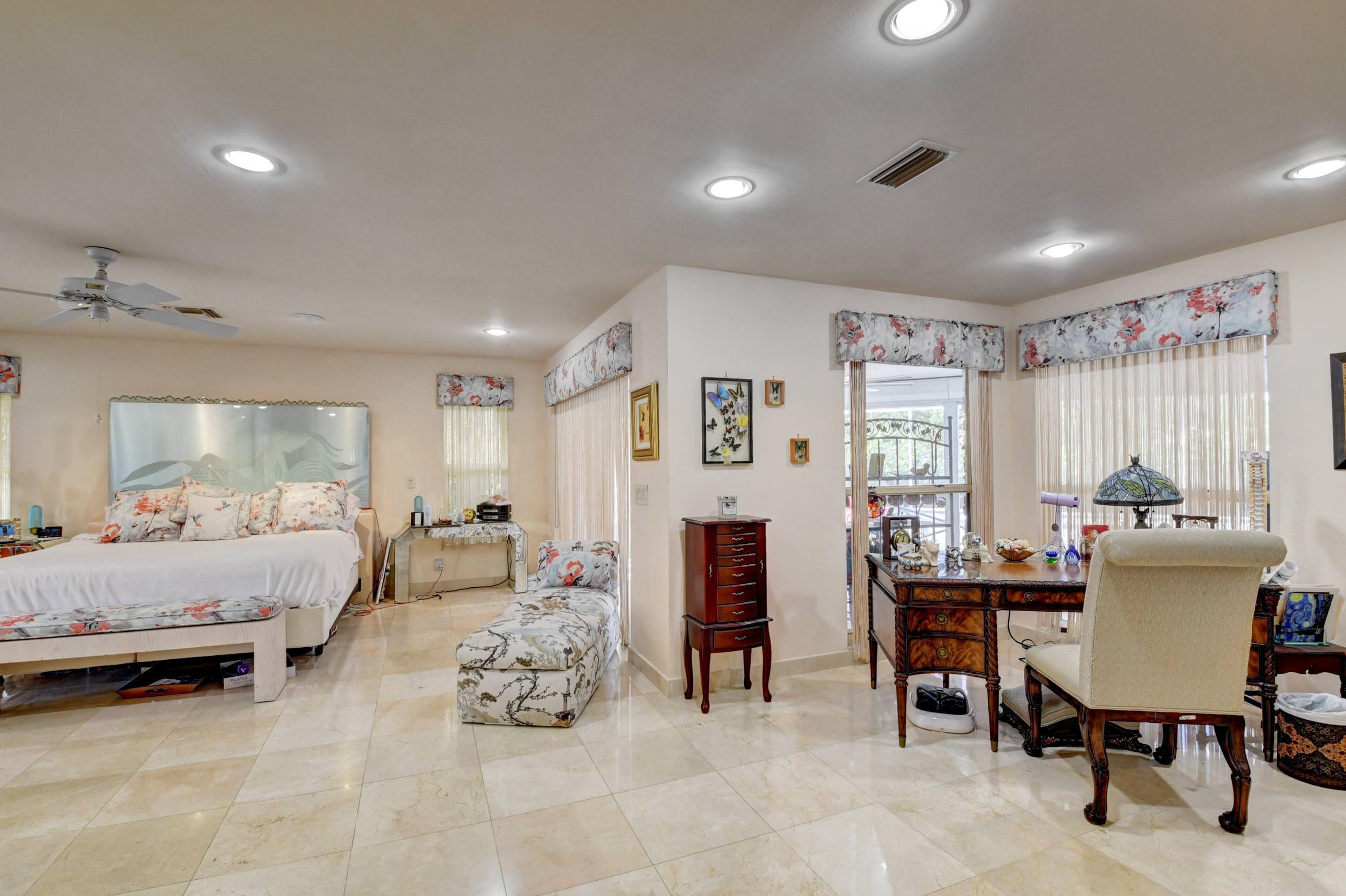 56 Northwoods, Boynton Beach FL 33436