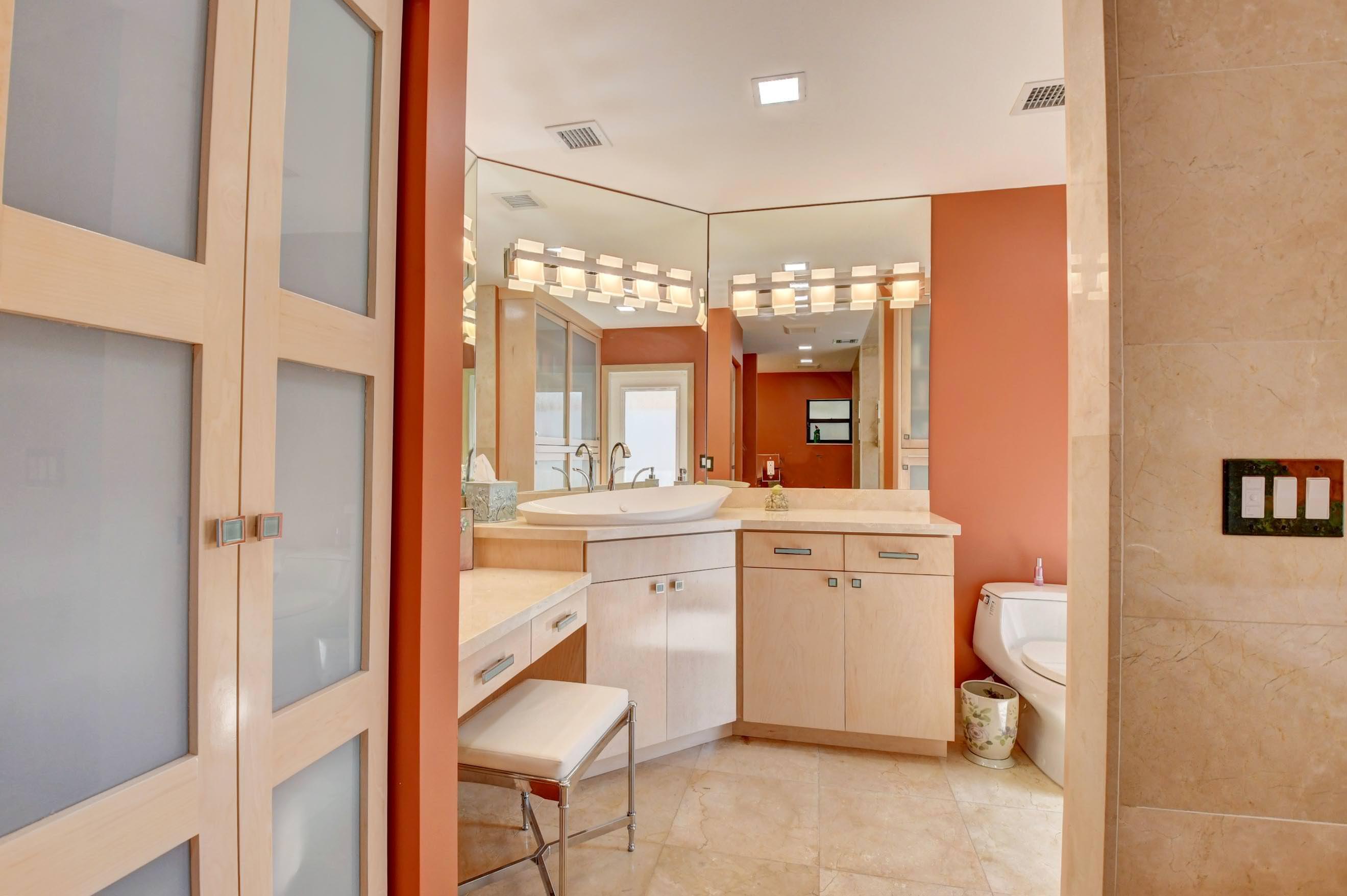 56 Northwoods, Boynton Beach FL 33436