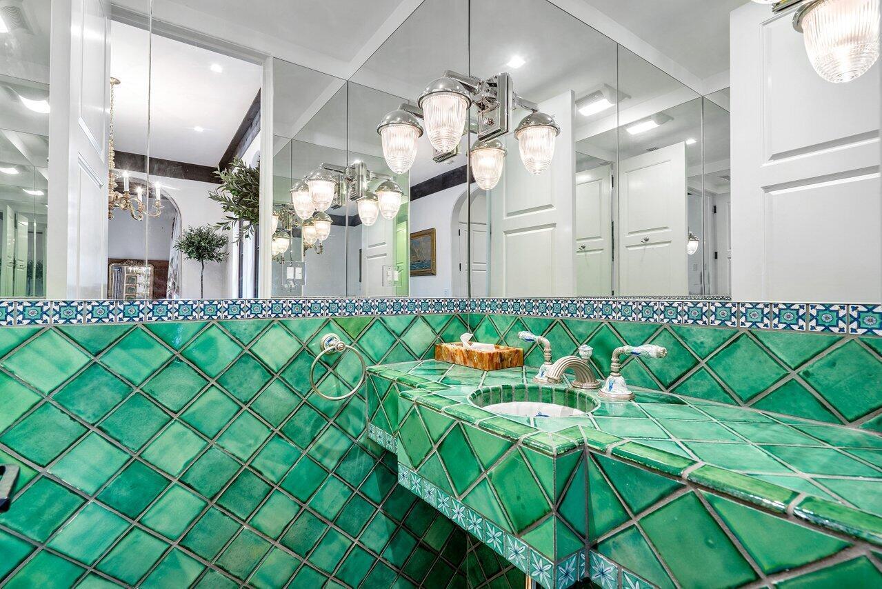 12 Lagomar, Palm Beach FL 33480