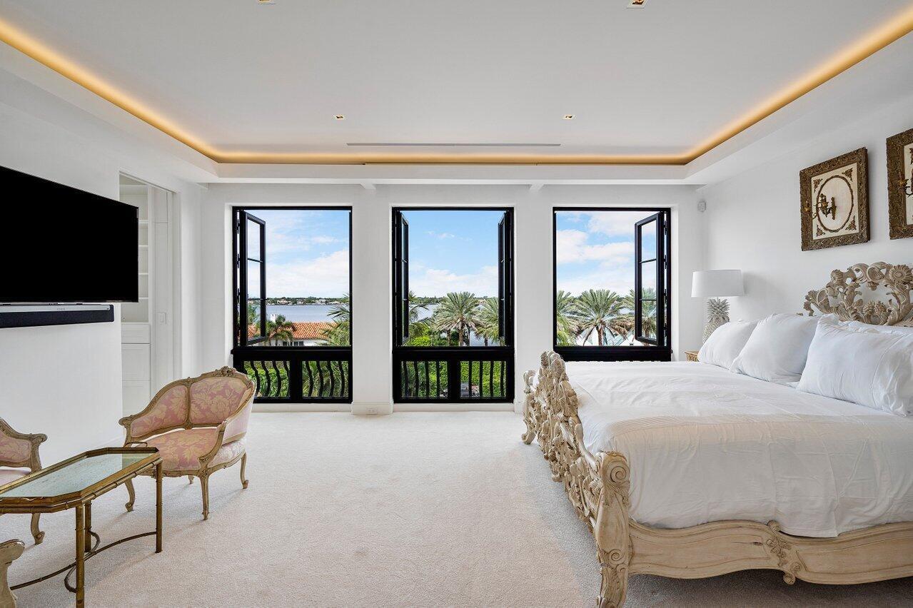 12 Lagomar, Palm Beach FL 33480
