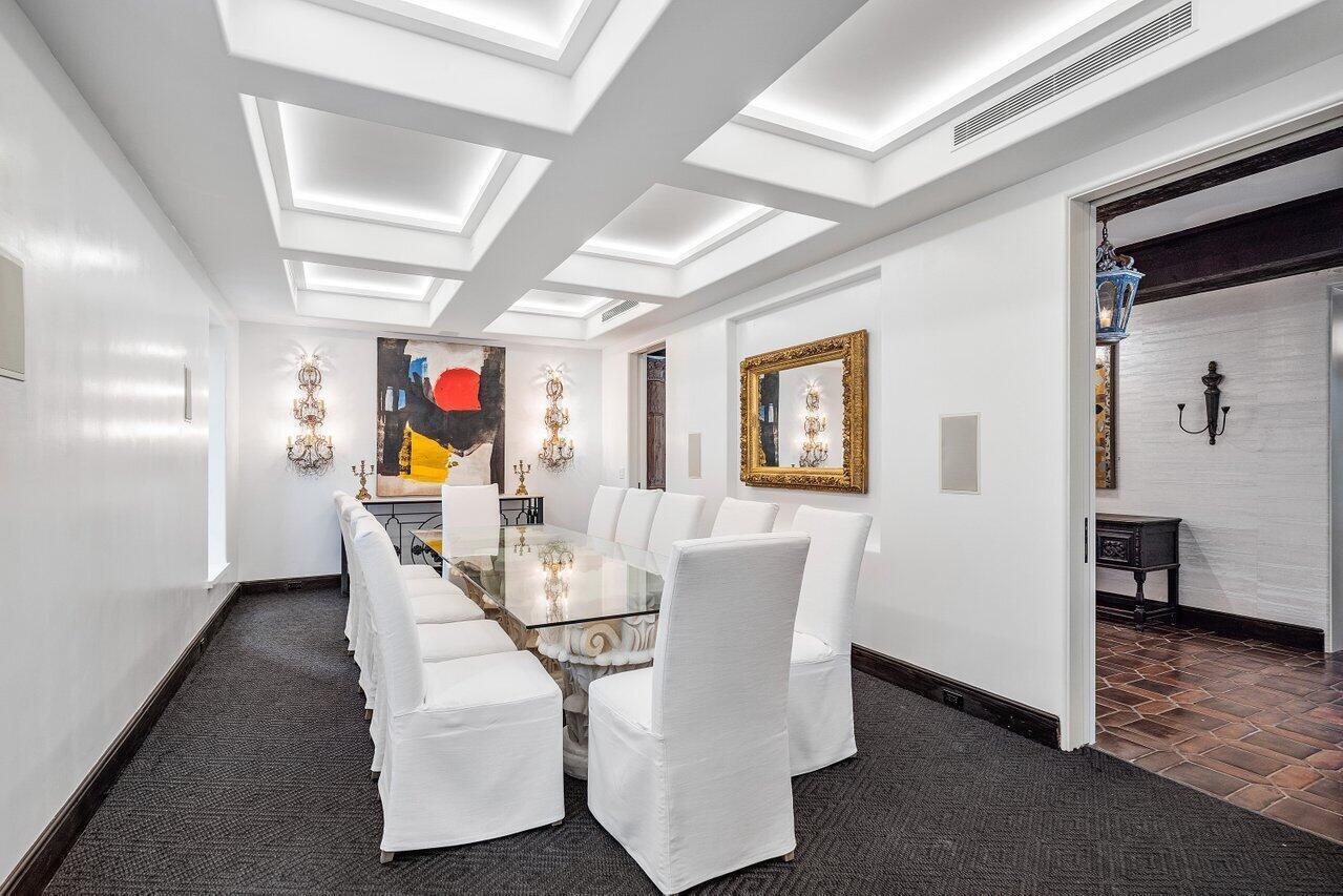 12 Lagomar, Palm Beach FL 33480
