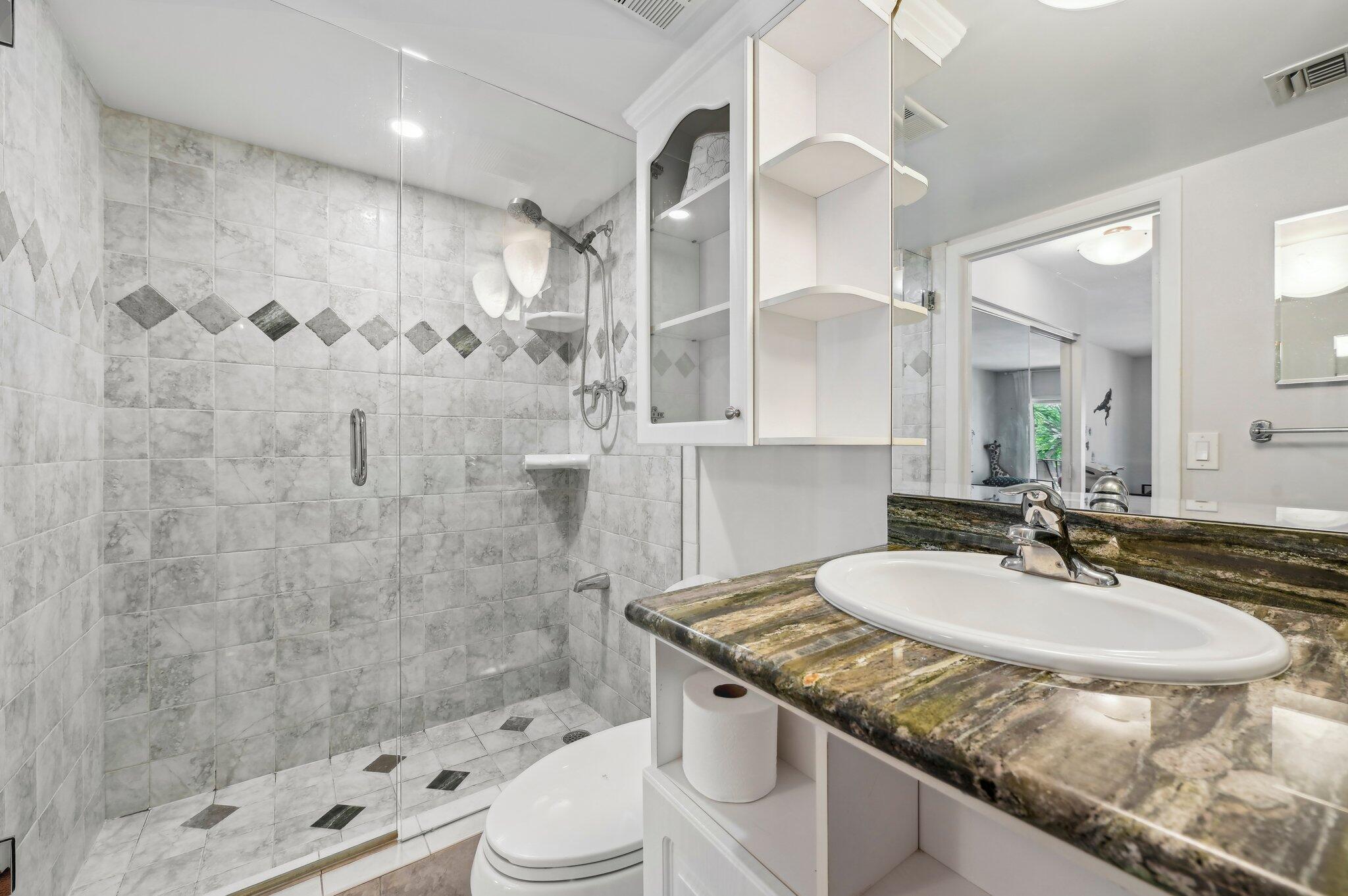 3909 N Ocean #215, Fort Lauderdale FL 33308