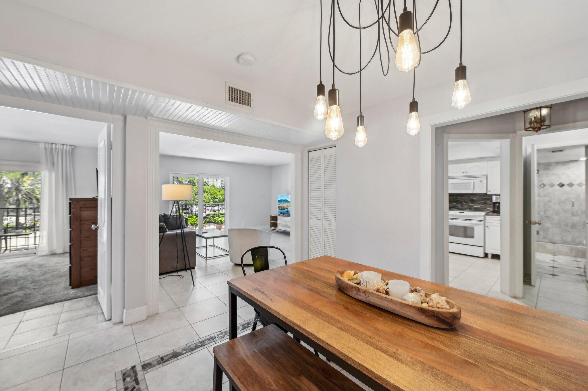 3909 N Ocean #215, Fort Lauderdale FL 33308