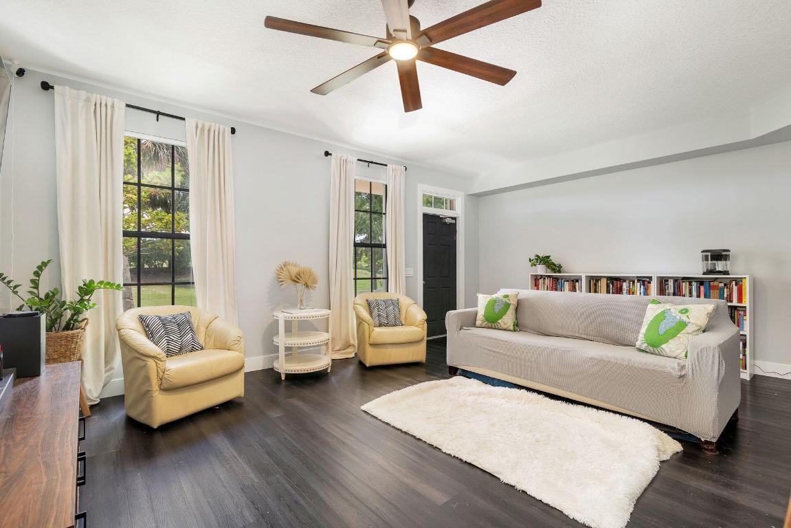 124 Ashley, Jupiter FL 33458