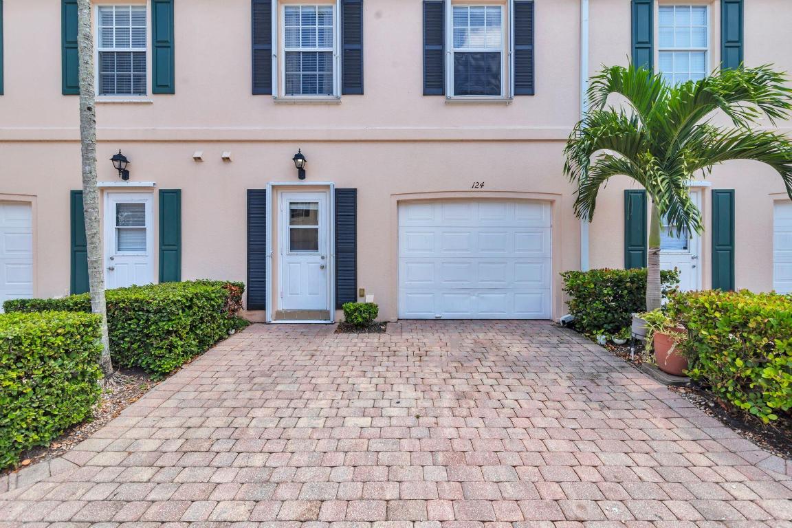 124 Ashley, Jupiter FL 33458