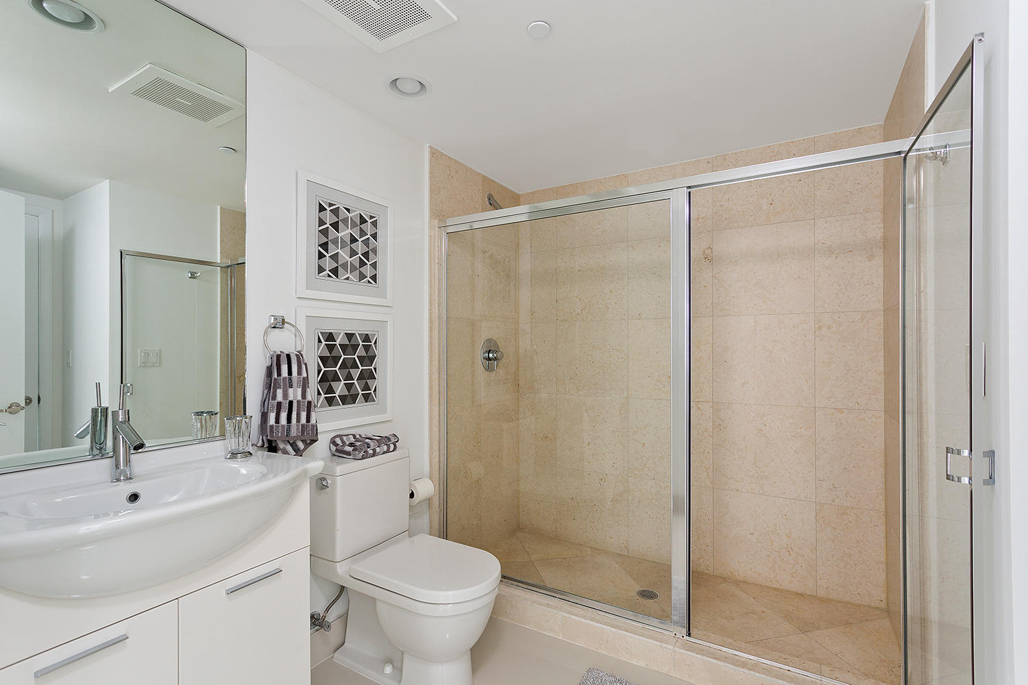 495 Brickell #4010, Miami FL 33131