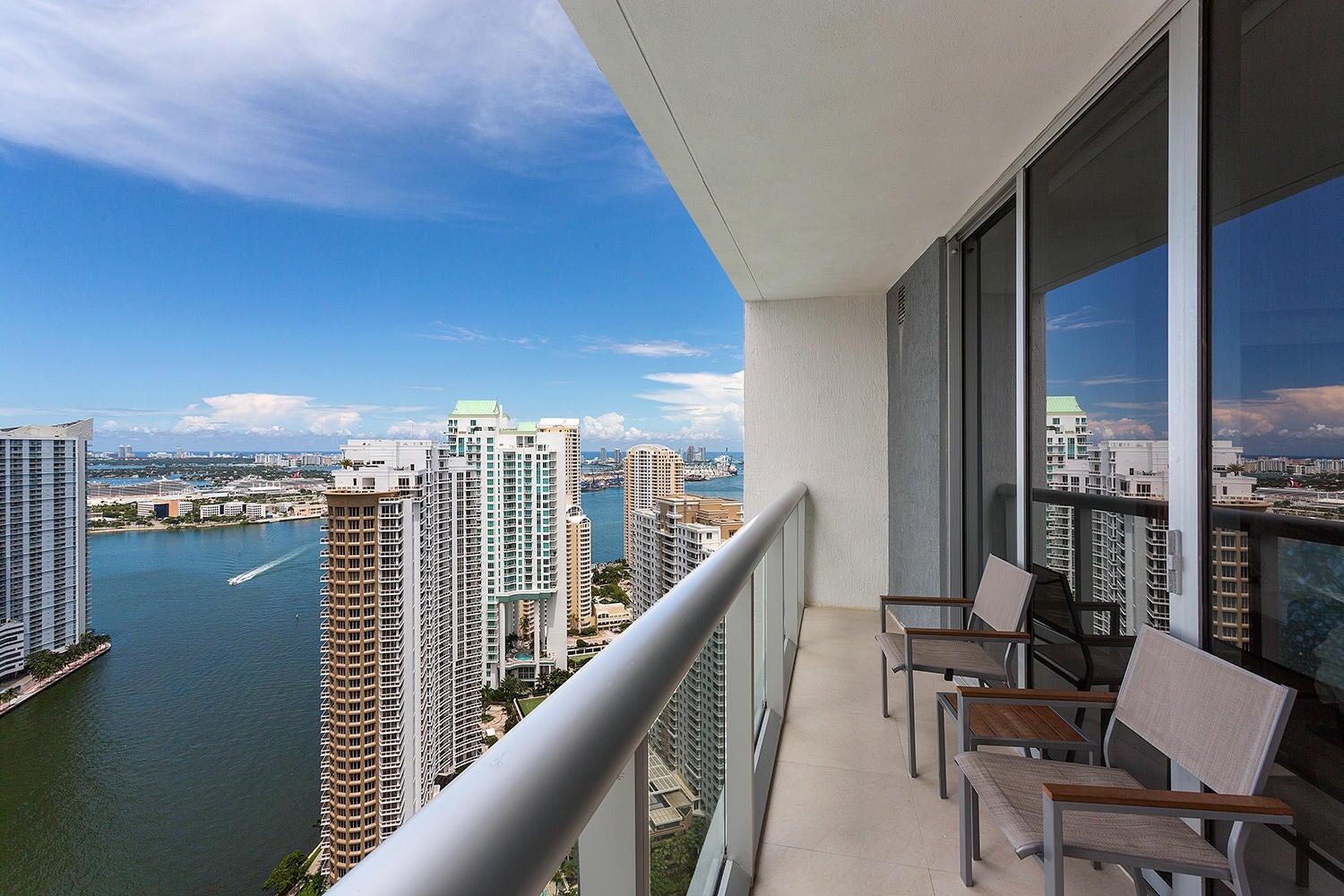 495 Brickell #4010, Miami FL 33131