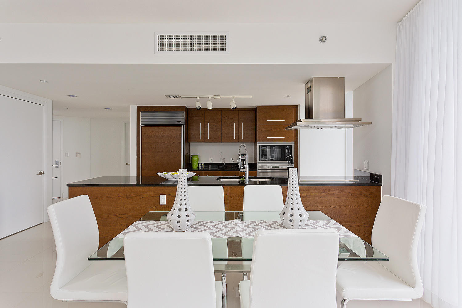 495 Brickell #4010, Miami FL 33131