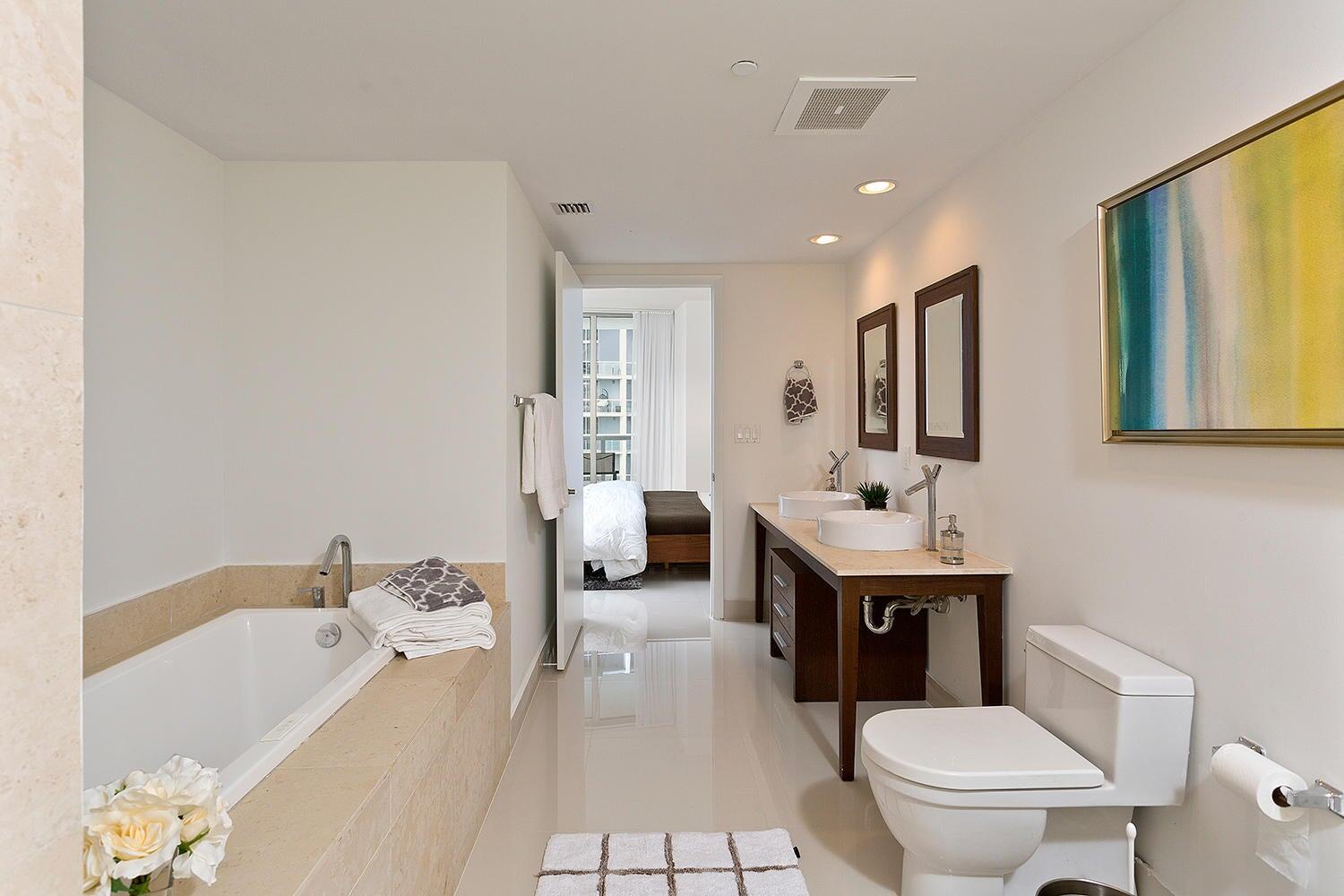 495 Brickell #4010, Miami FL 33131