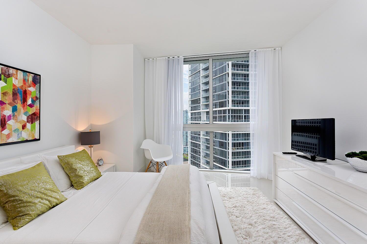 495 Brickell #4010, Miami FL 33131
