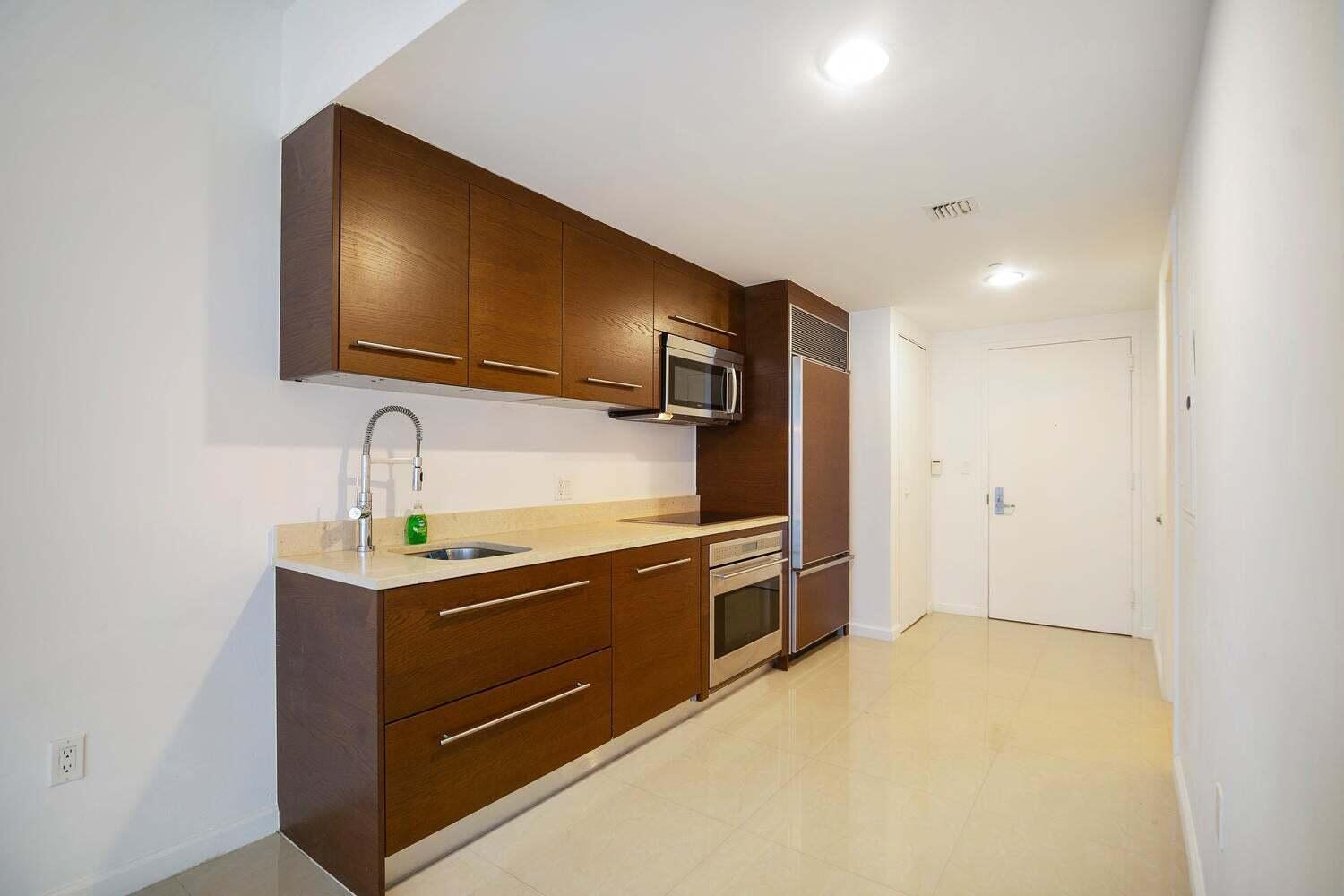 495 Brickell Avenue #4206, Miami FL 33131