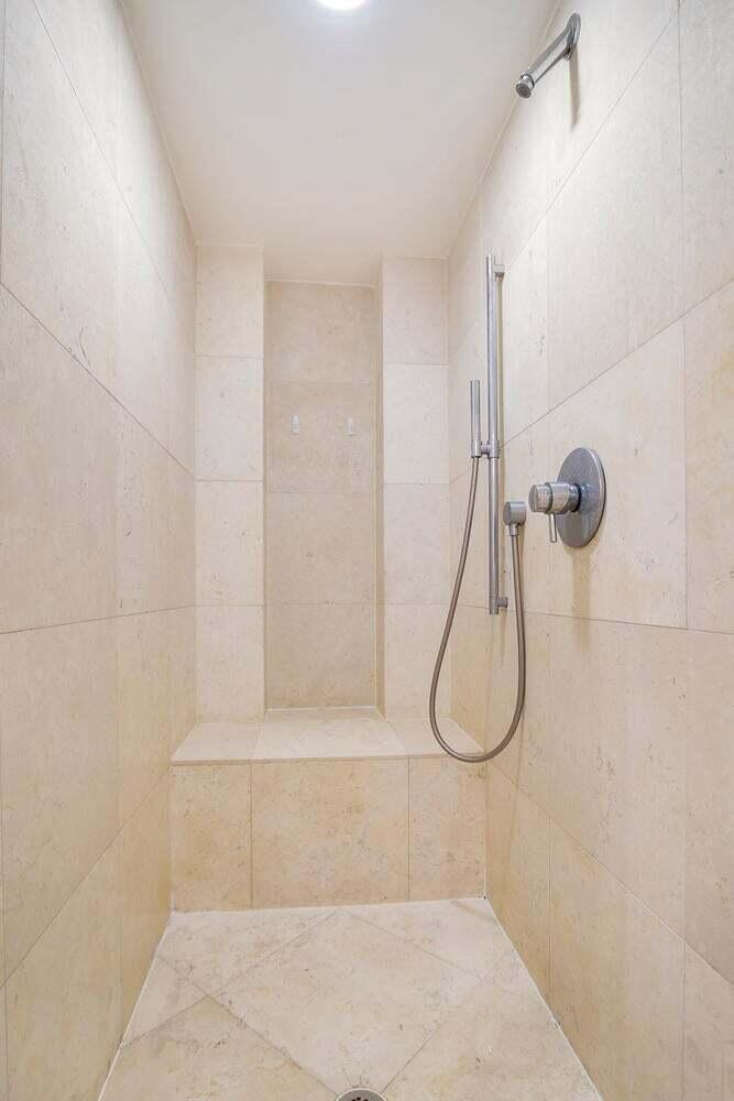 495 Brickell Avenue #4206, Miami FL 33131