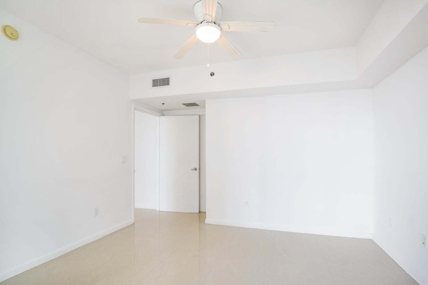 495 Brickell Avenue #4206, Miami FL 33131