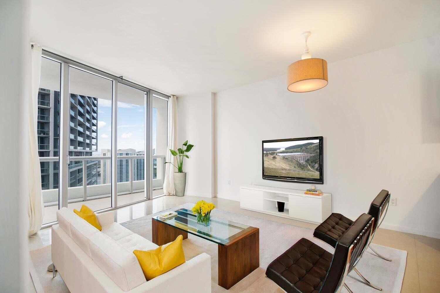 495 Brickell Avenue #4206, Miami FL 33131