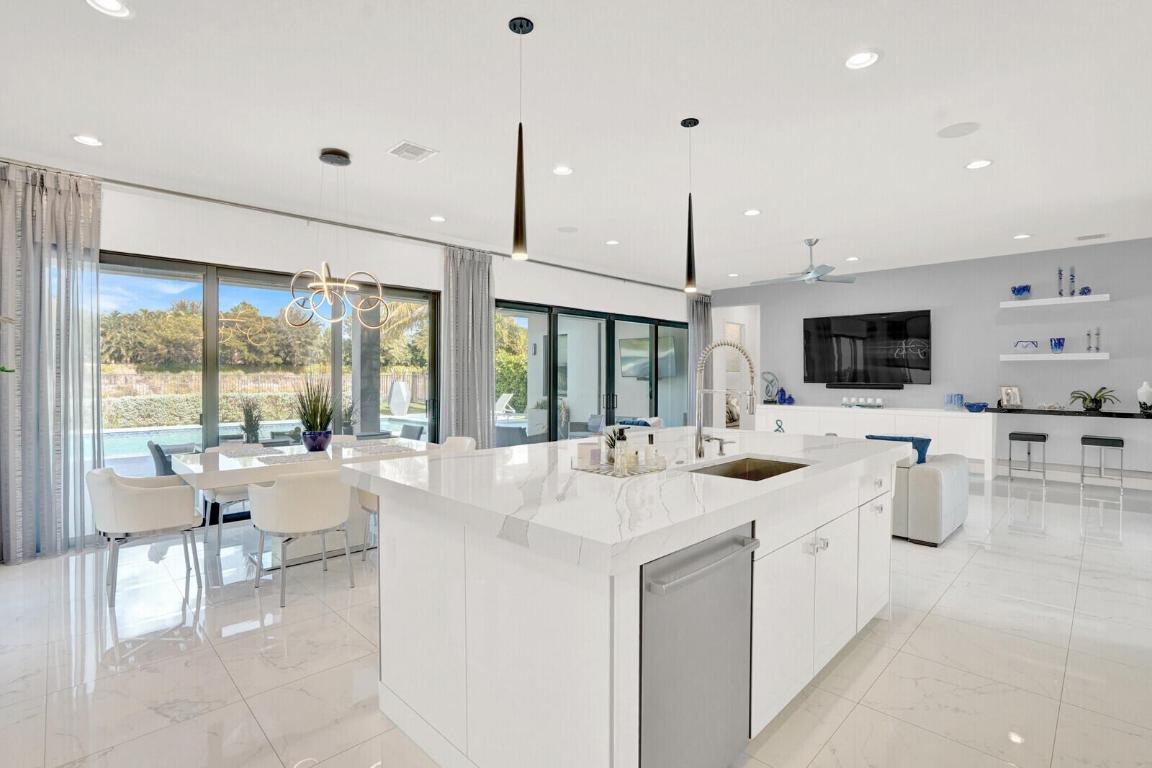8815 Skyward, Boca Raton FL 33496