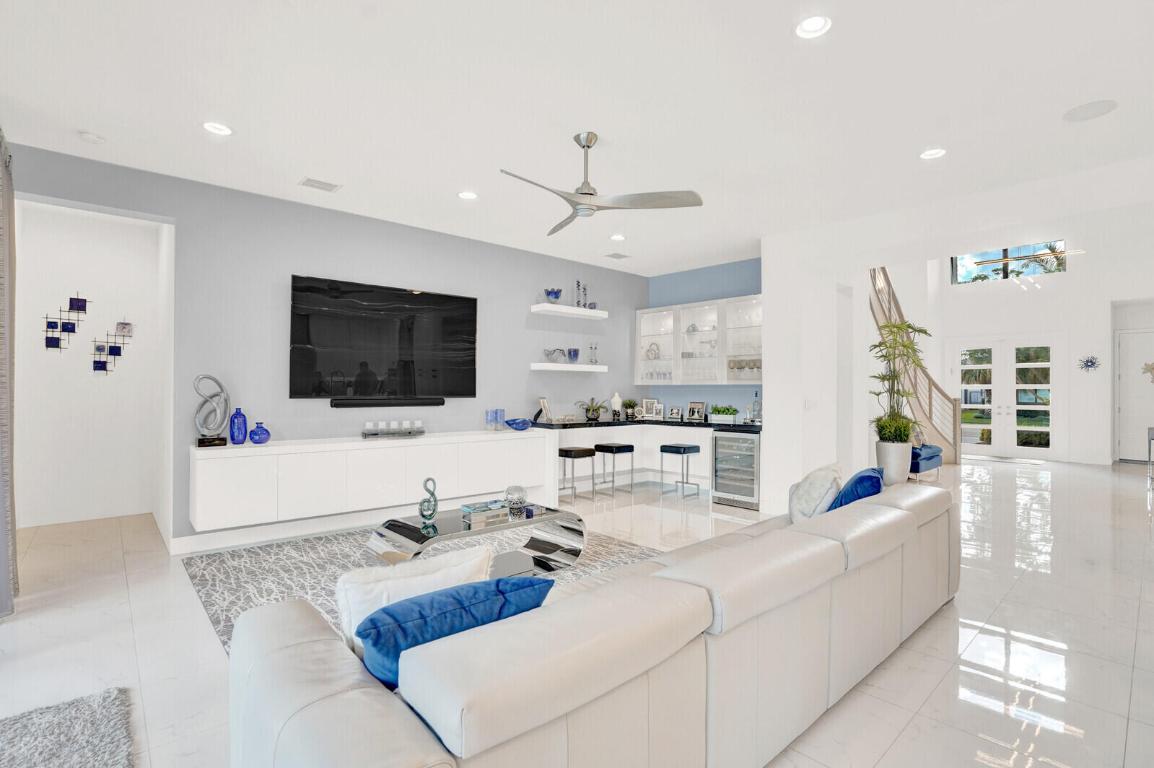 8815 Skyward, Boca Raton FL 33496