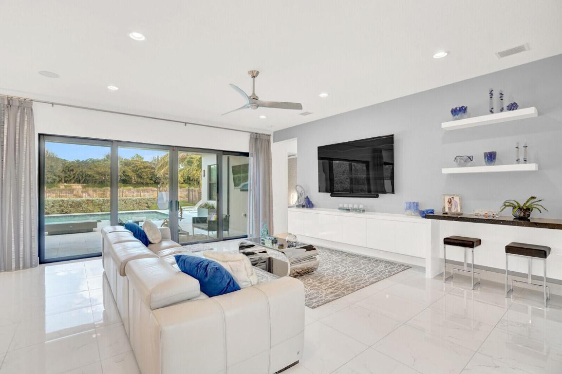 8815 Skyward, Boca Raton FL 33496