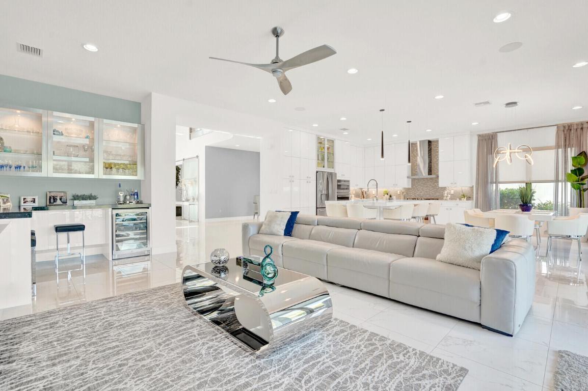 8815 Skyward, Boca Raton FL 33496