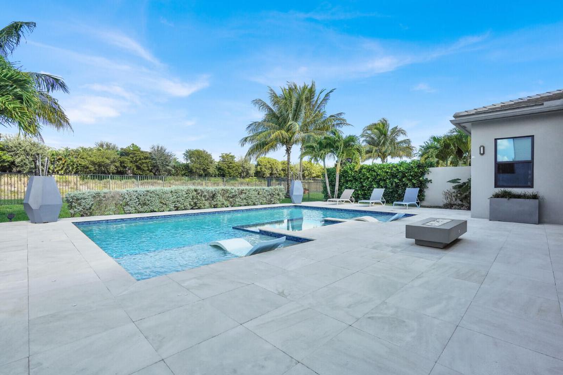 8815 Skyward, Boca Raton FL 33496